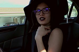 互舔美脚的亚裔美女